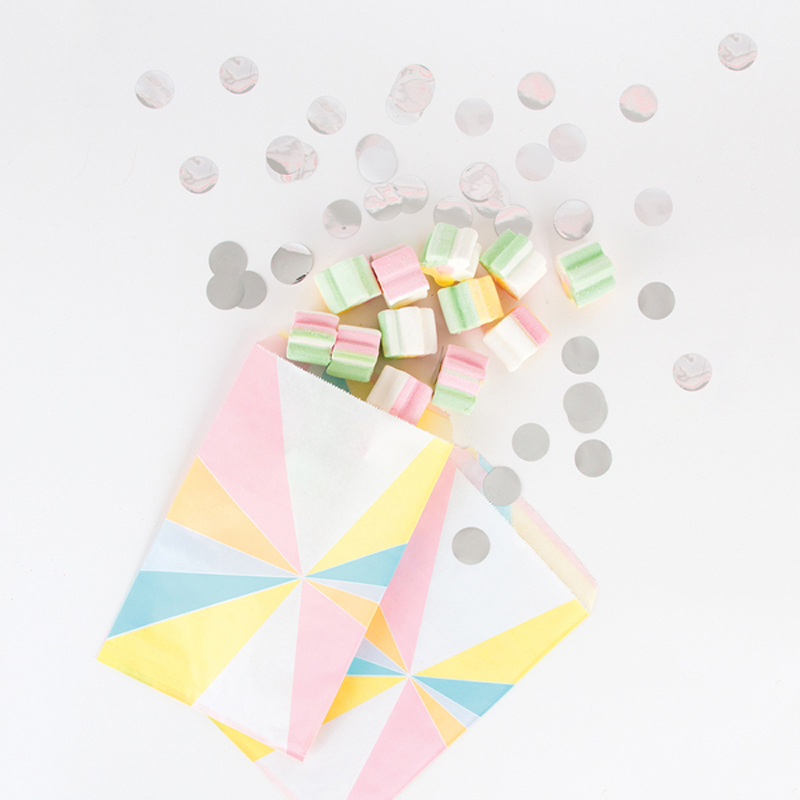 10 mixed color striped party bags - Little Lulubel