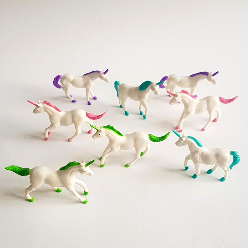 Small plastic sale unicorn toys